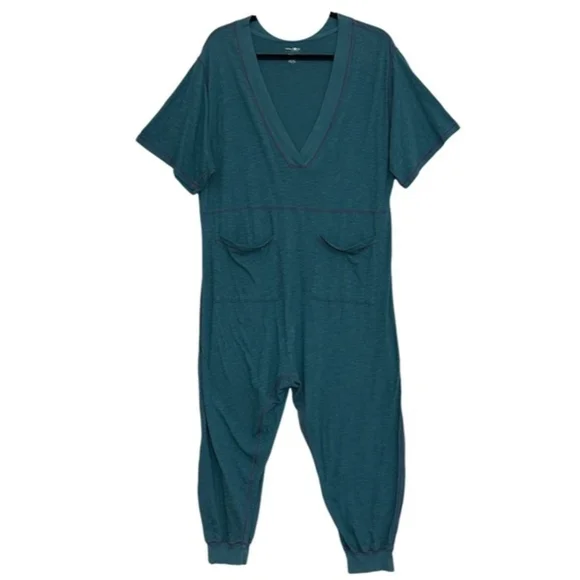 NATURAL LIFE Teal Short-Sleeve V-Neck Relaxed Jumpsuit - Picture 3 of 9